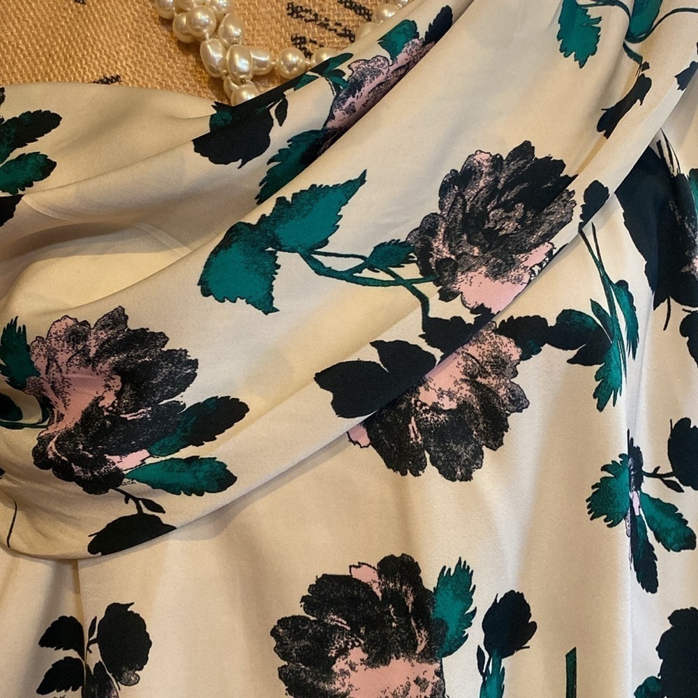 NWT Free People Off-Shoulder Floral Blouse - Black and Green on White - Picture 5 of 7